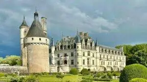 HR News 22 Schloss an der Loire